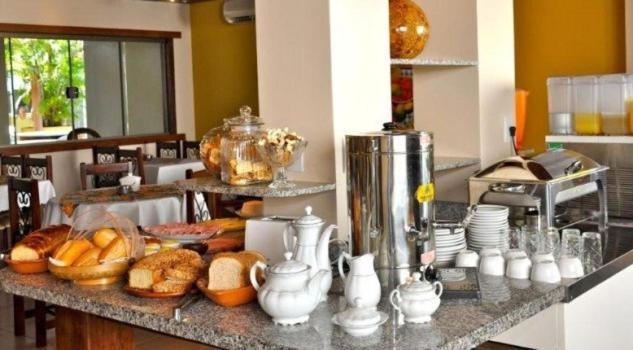 Hotel Master Cuiaba Esterno foto